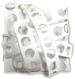 PAPIERKUNST, BLATT FÜR BLATT, FILIGRAN EINZIGARTIG UND SCHÖN